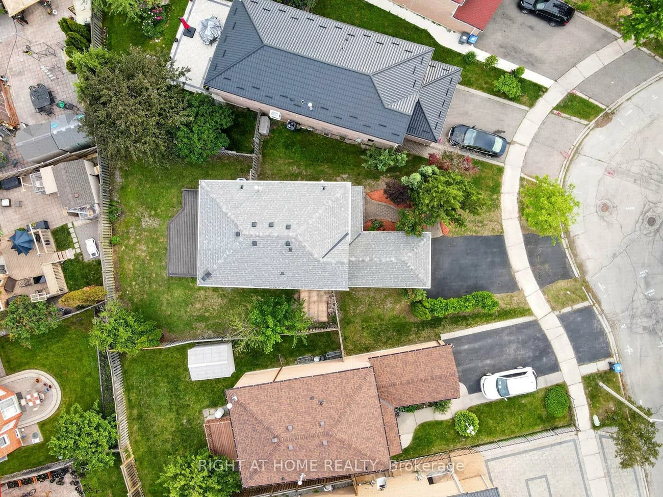 247, Glenn Hawthorne, Hurontario, Mississauga