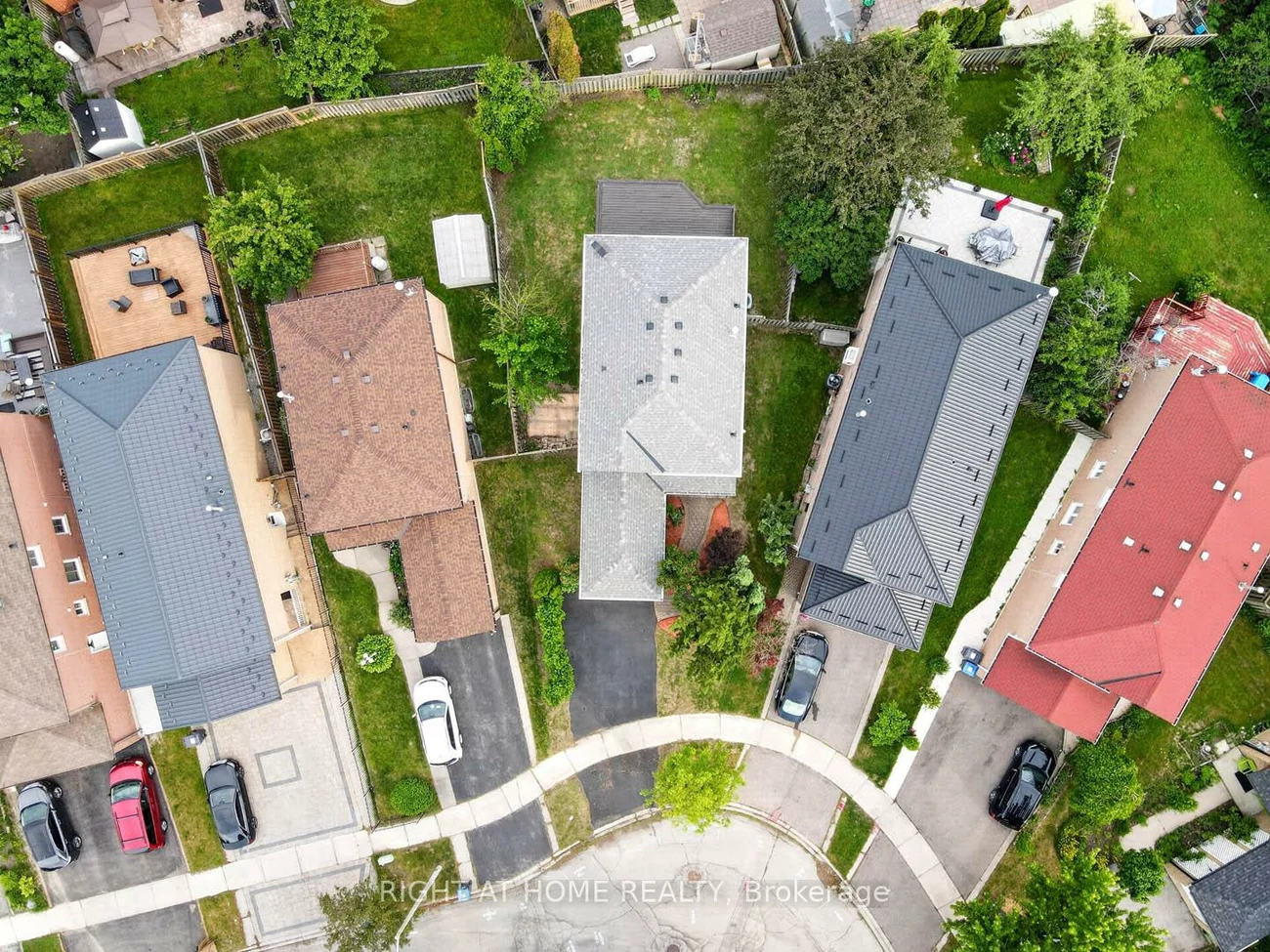 247, Glenn Hawthorne, Hurontario, Mississauga