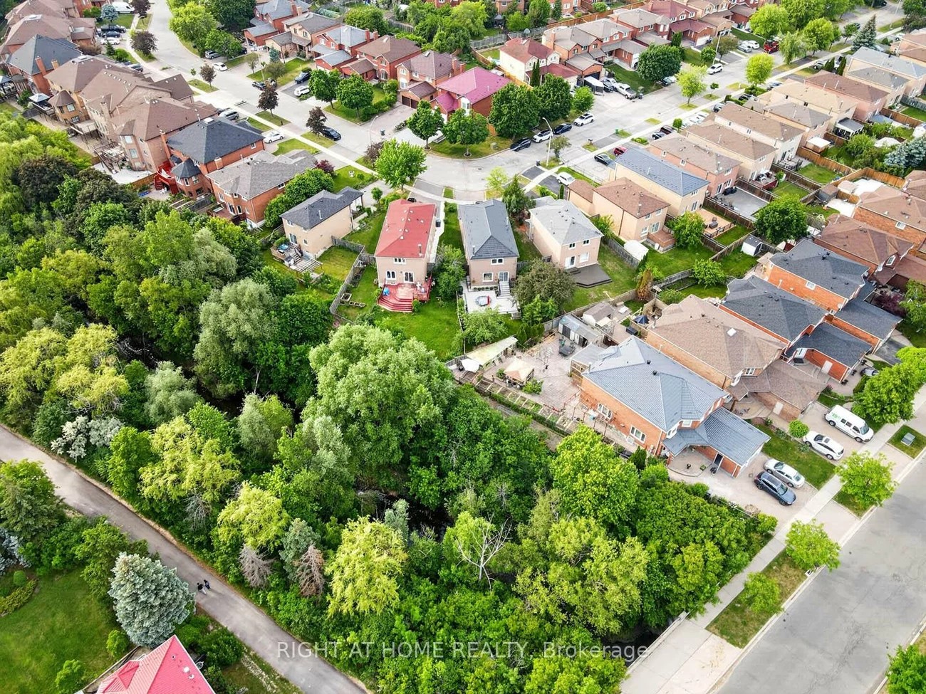 247, Glenn Hawthorne, Hurontario, Mississauga