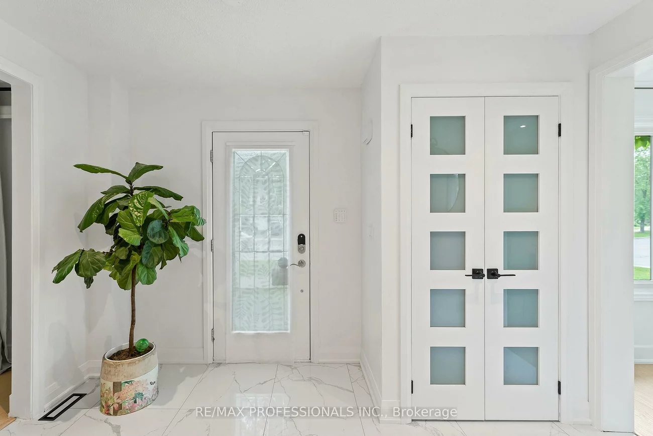 6031, Edenwood, Meadowvale, Mississauga