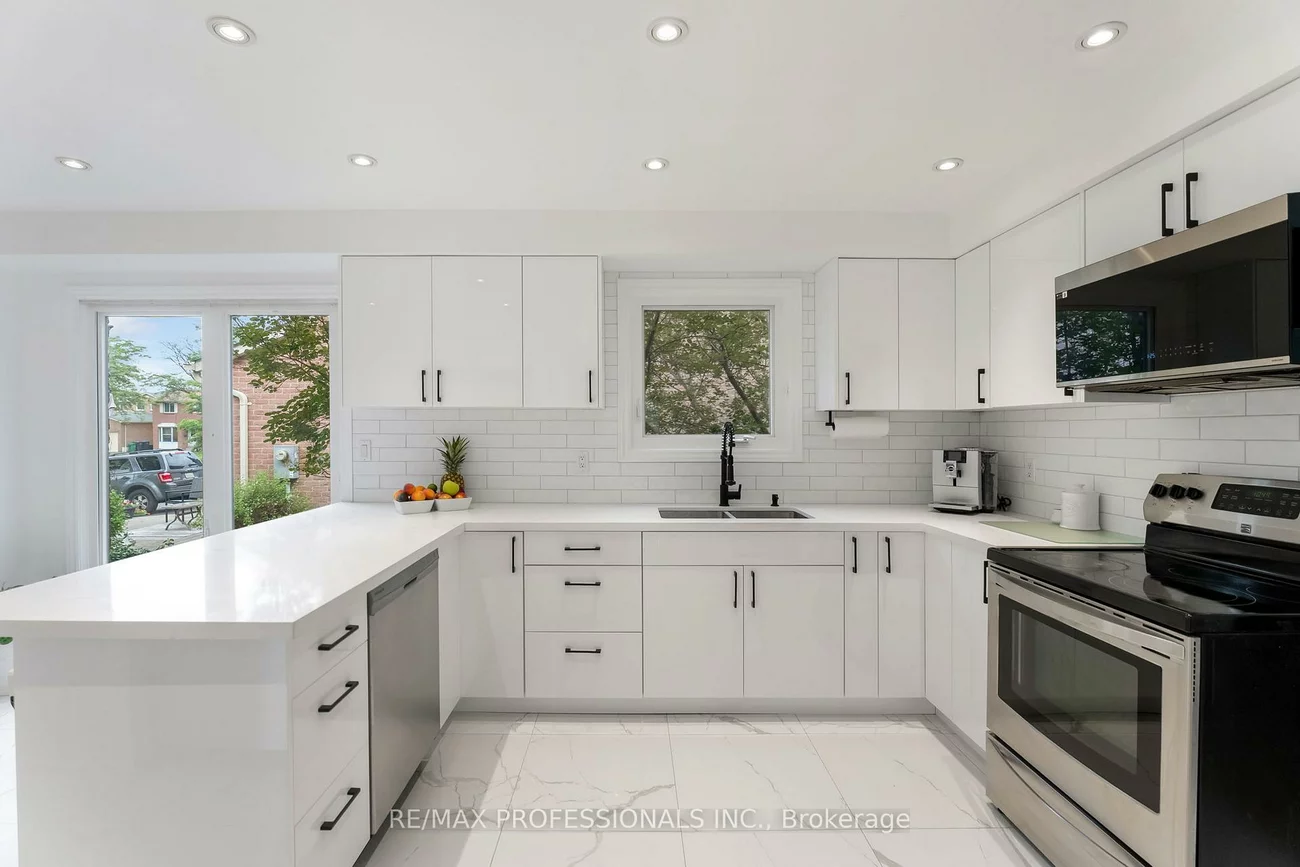 6031, Edenwood, Meadowvale, Mississauga