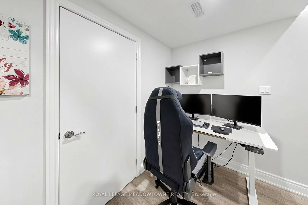 3892, Arvona, Churchill Meadows, Mississauga