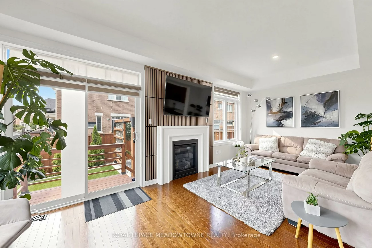 3892, Arvona, Churchill Meadows, Mississauga