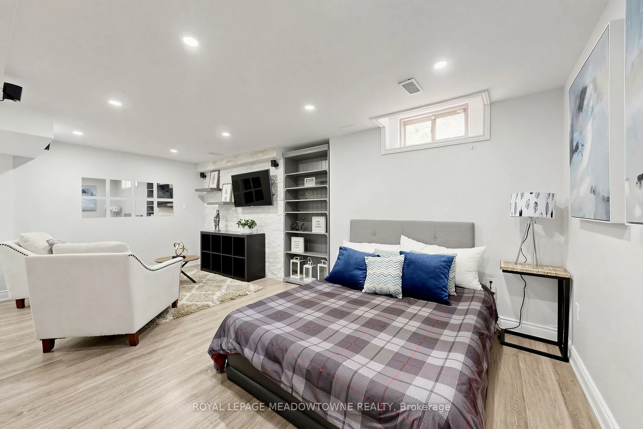 3892, Arvona, Churchill Meadows, Mississauga
