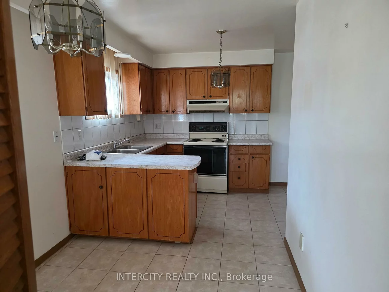7030, Darcel, Malton, Mississauga