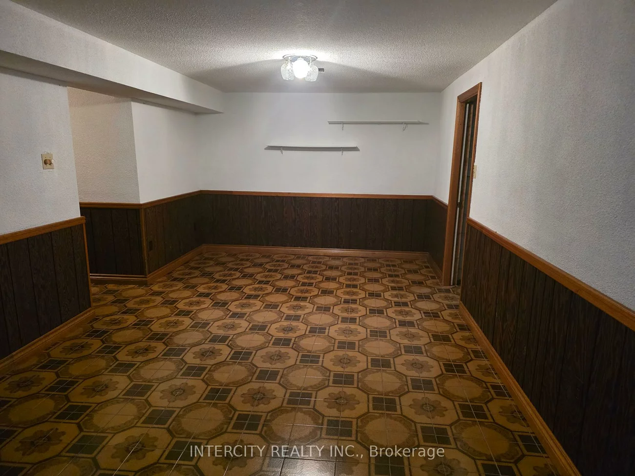 7030, Darcel, Malton, Mississauga