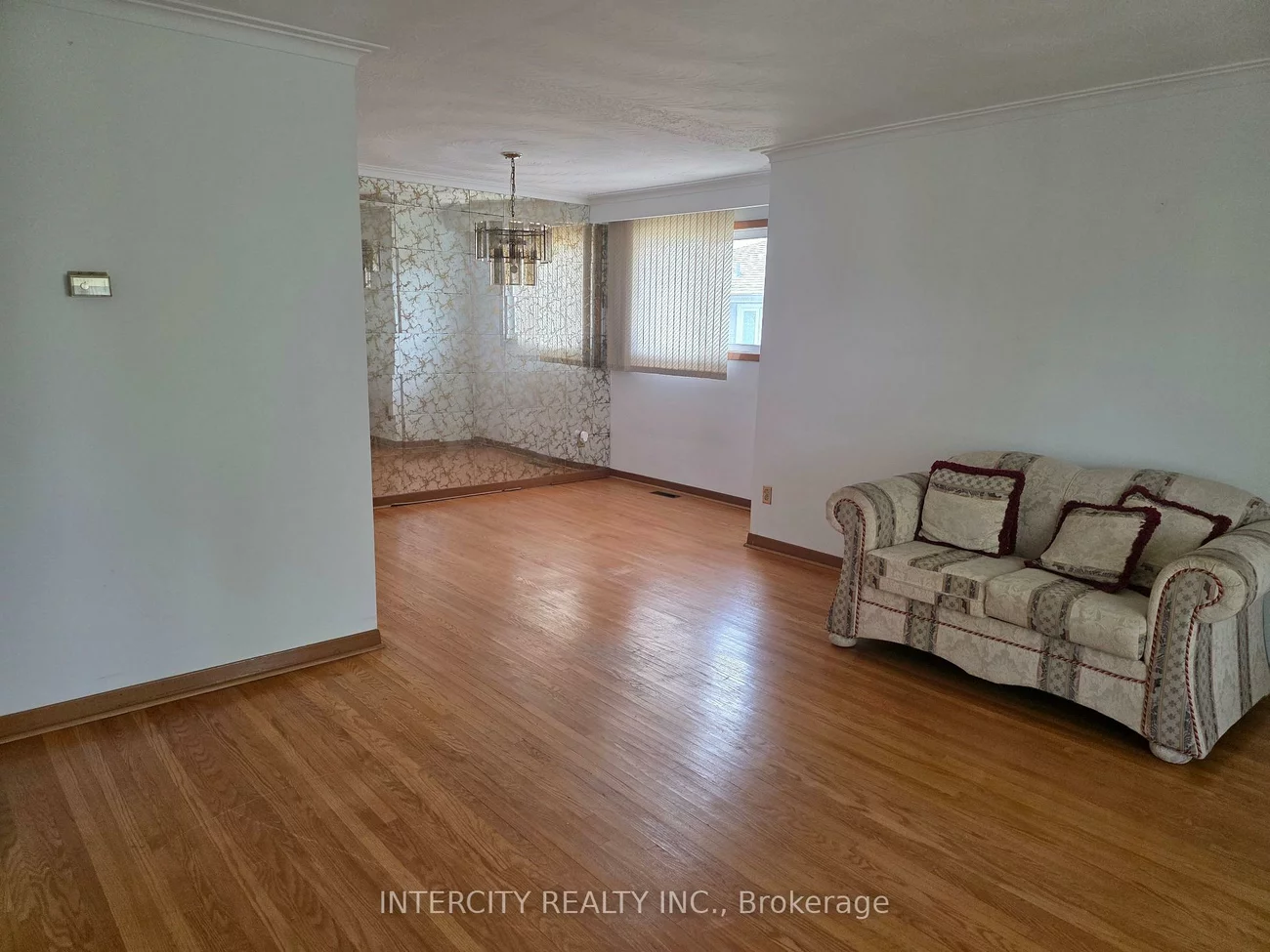 7030, Darcel, Malton, Mississauga