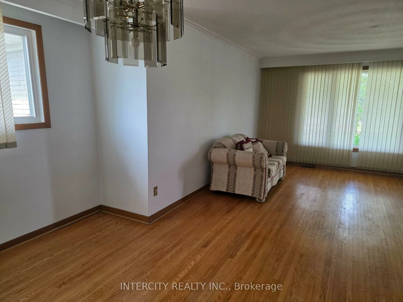 7030, Darcel, Malton, Mississauga