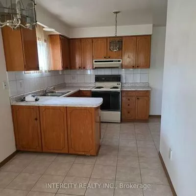 7030, Darcel, Malton, Mississauga