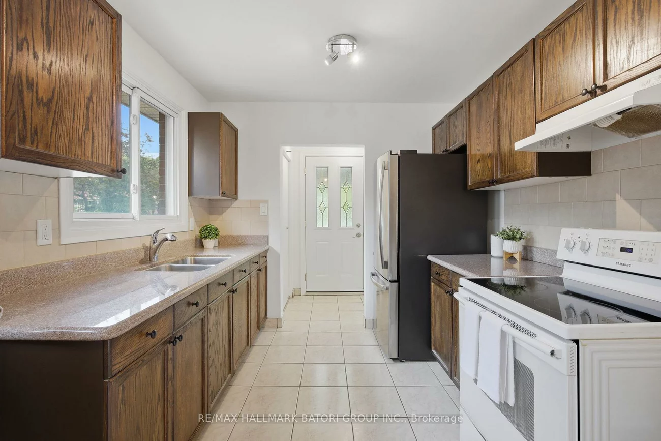 1500, Swanage, Clarkson, Mississauga