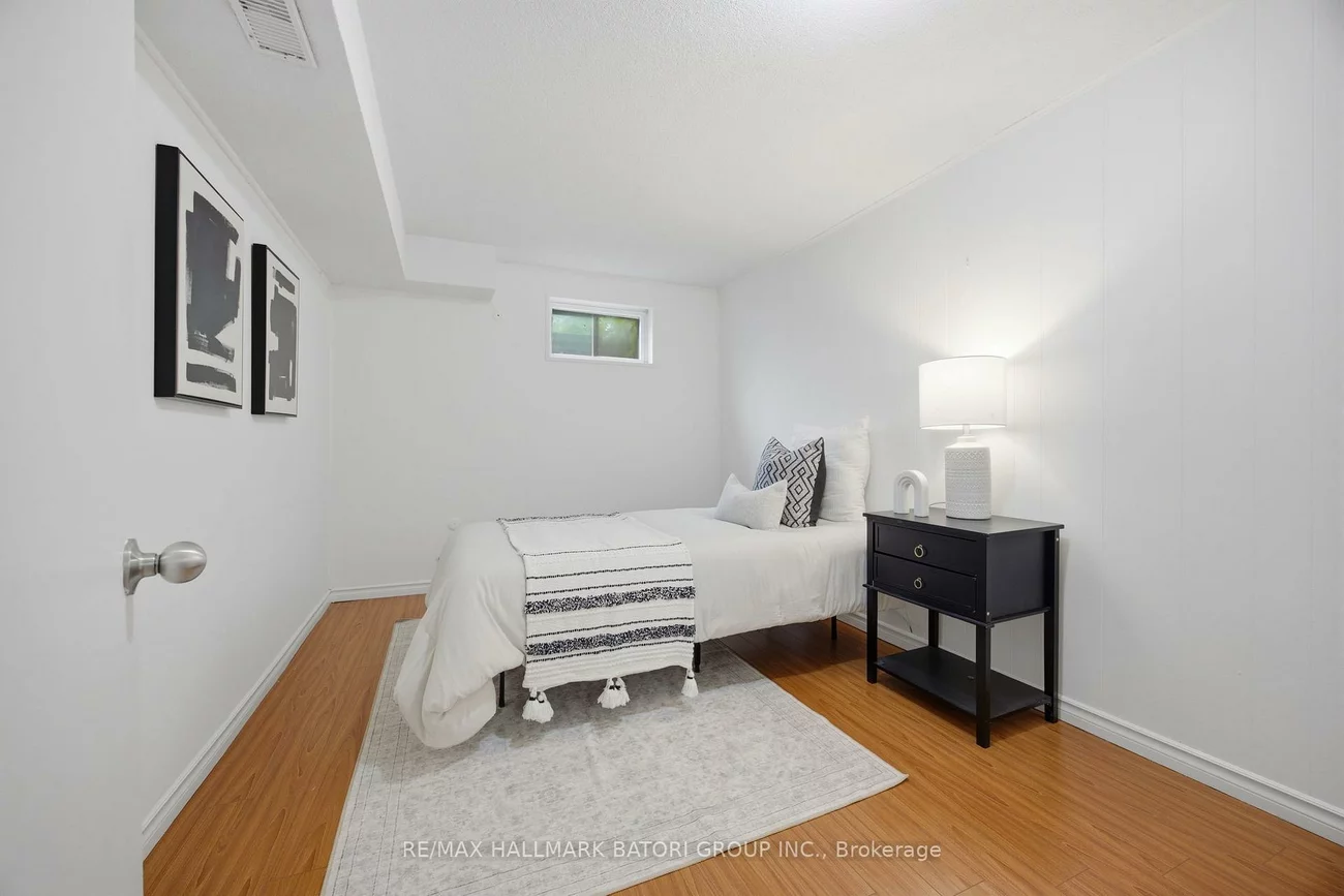 1500, Swanage, Clarkson, Mississauga