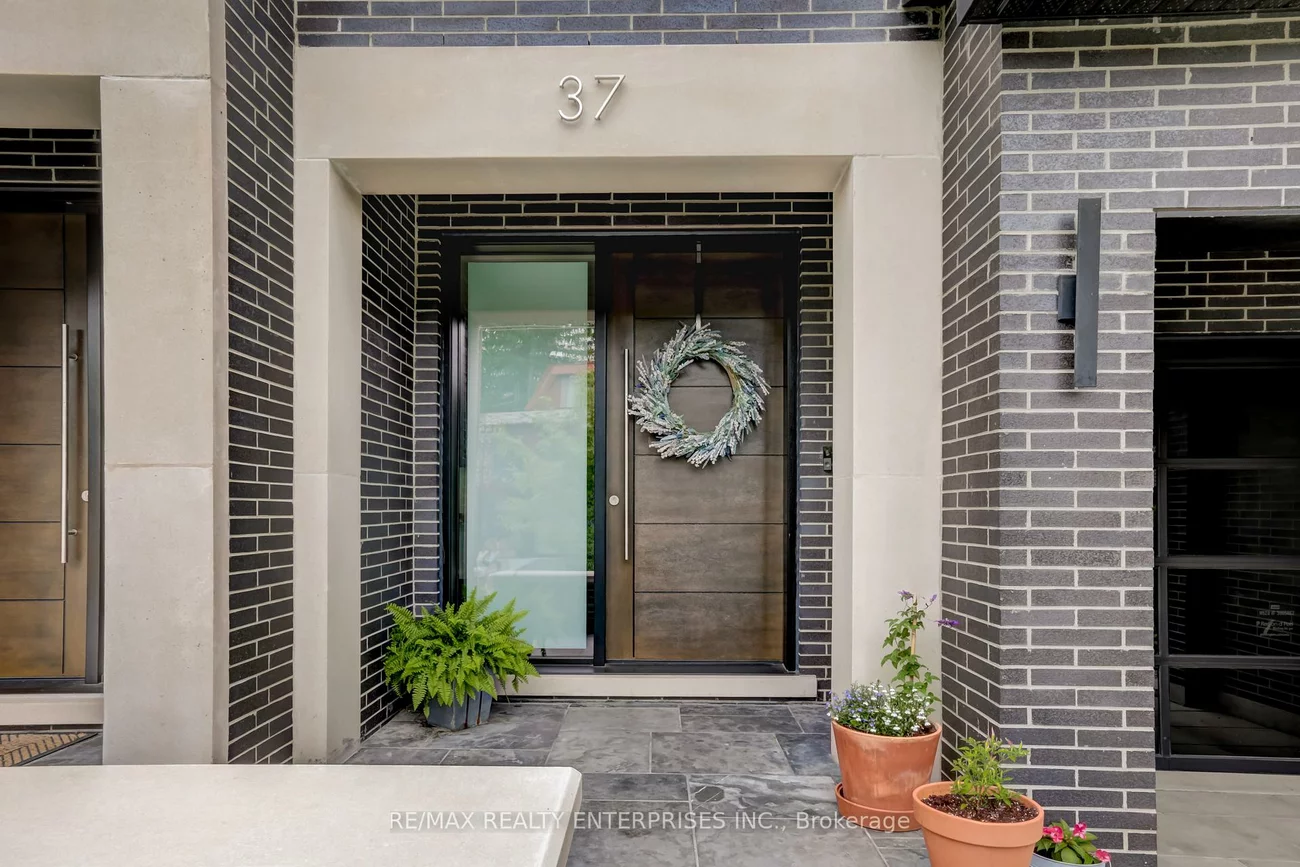 37, Oakwood, Port Credit, Mississauga