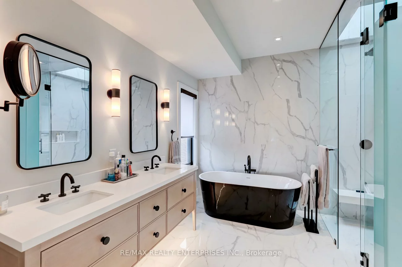 37, Oakwood, Port Credit, Mississauga
