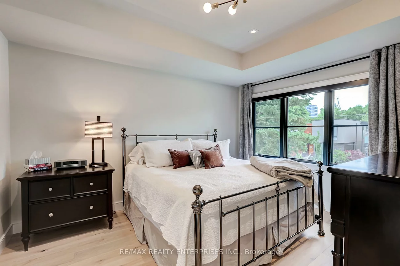 37, Oakwood, Port Credit, Mississauga