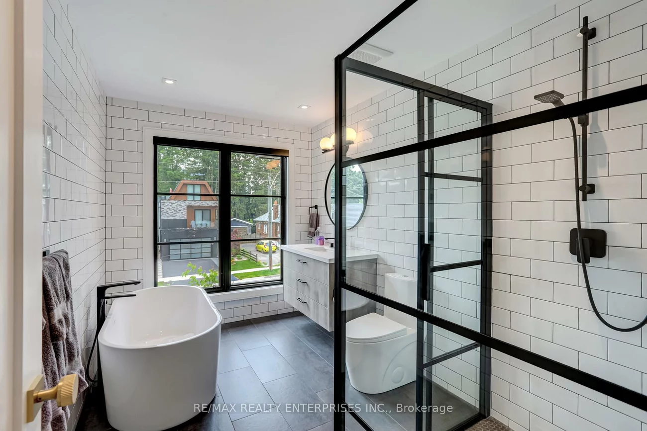 37, Oakwood, Port Credit, Mississauga