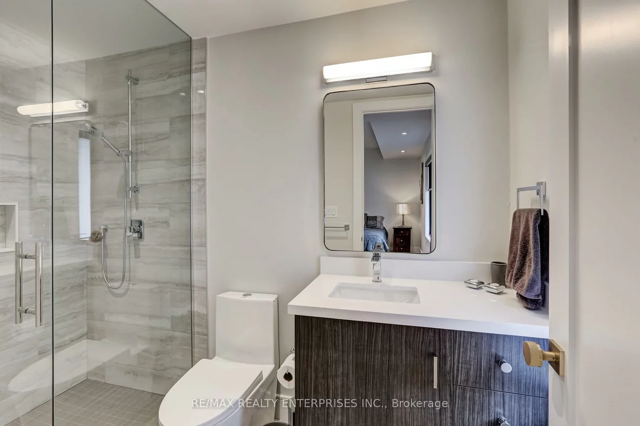 37, Oakwood, Port Credit, Mississauga