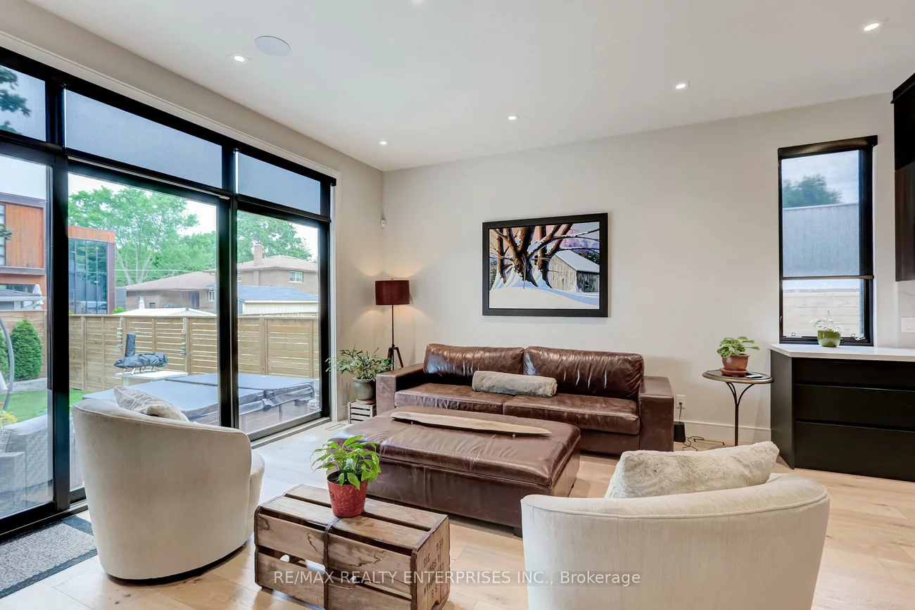 37, Oakwood, Port Credit, Mississauga