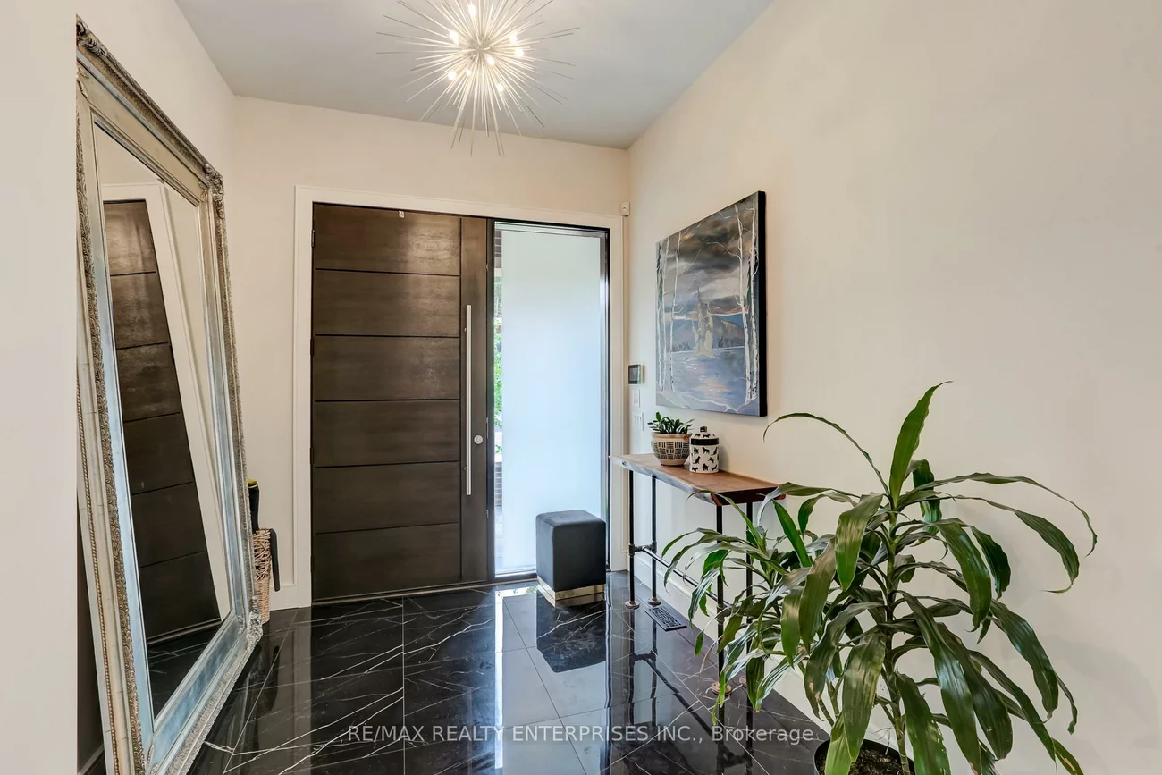 37, Oakwood, Port Credit, Mississauga