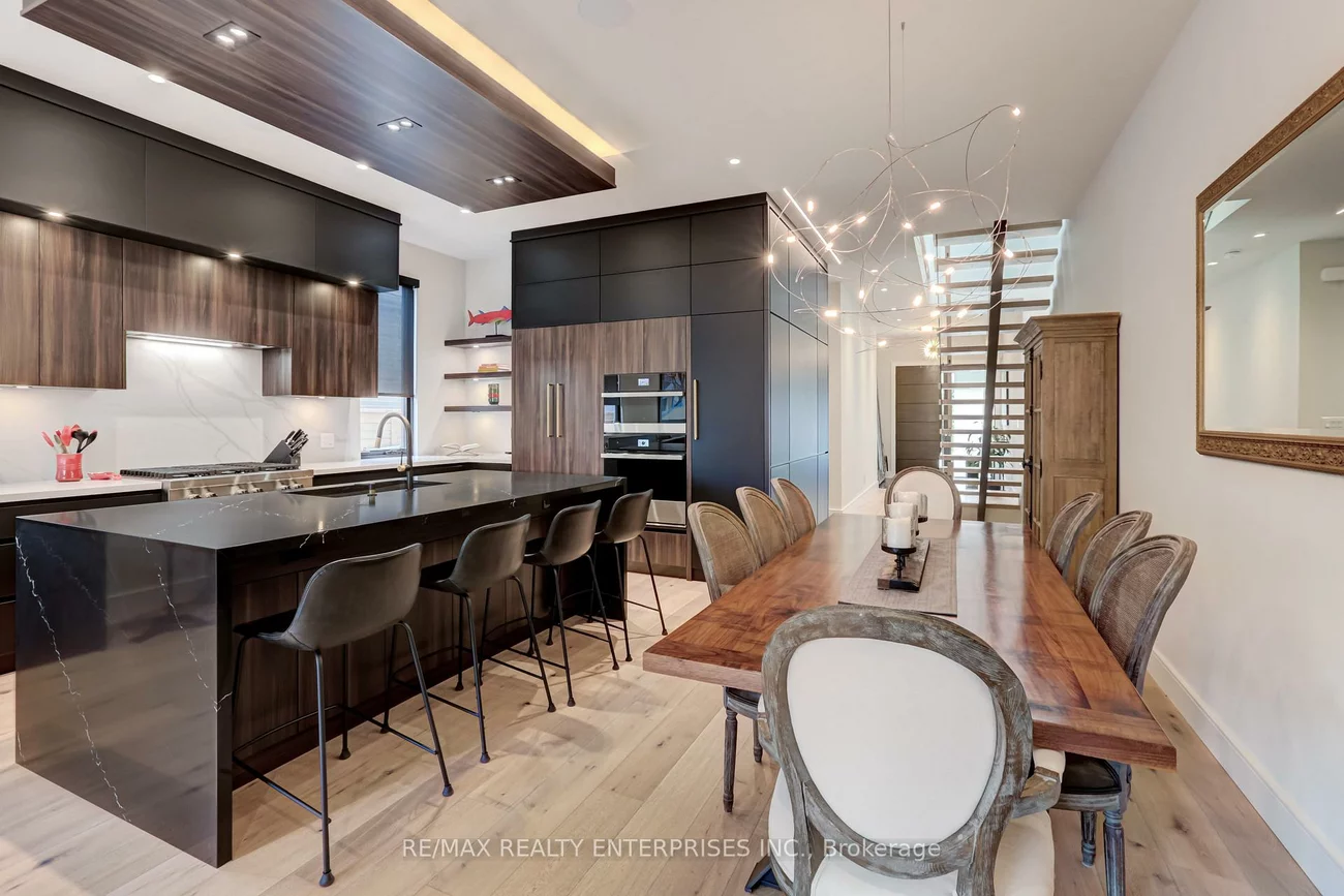 37, Oakwood, Port Credit, Mississauga