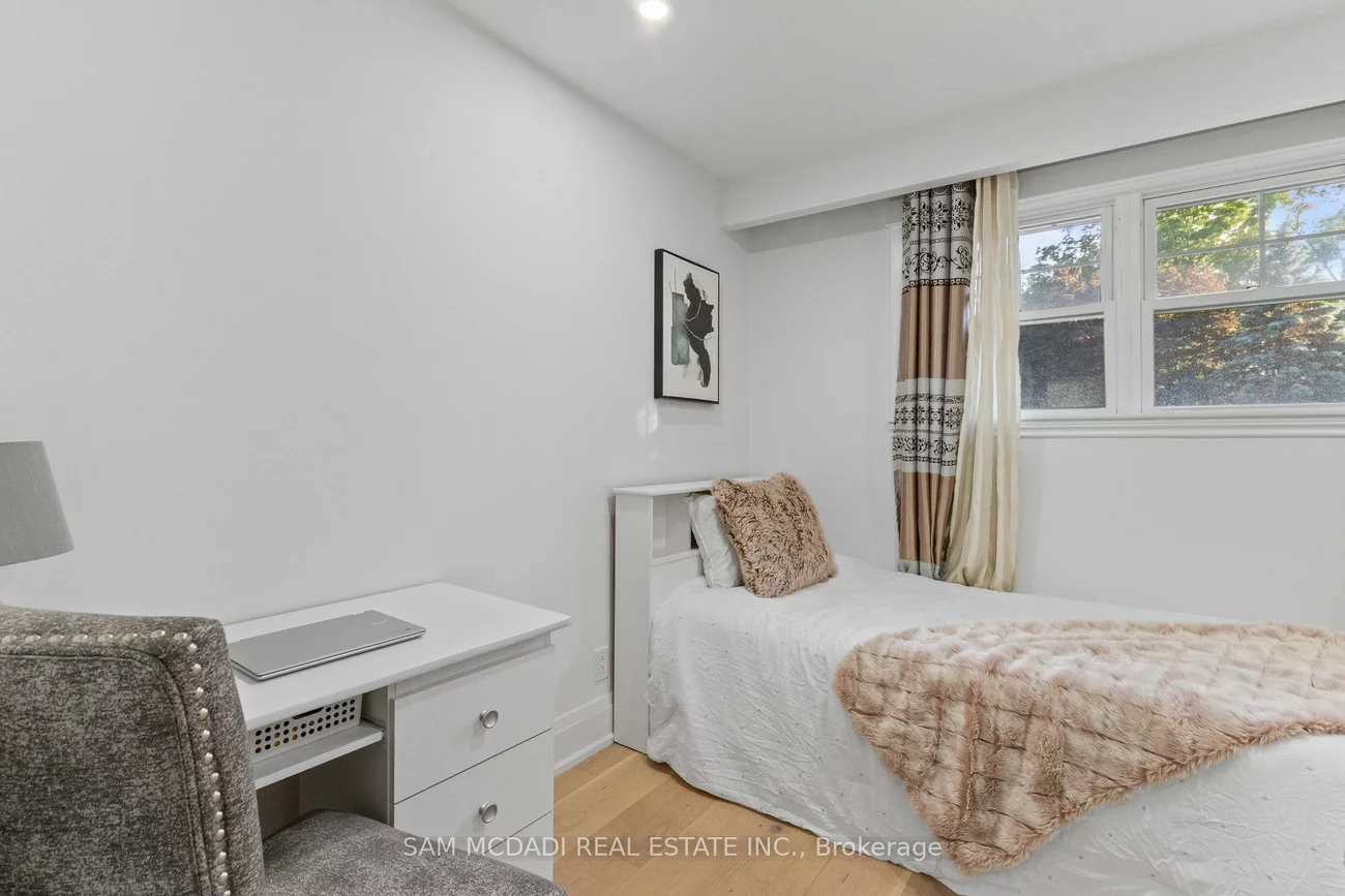 63, Maplewood, Mineola, Mississauga
