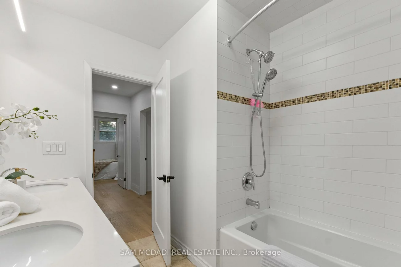 63, Maplewood, Mineola, Mississauga