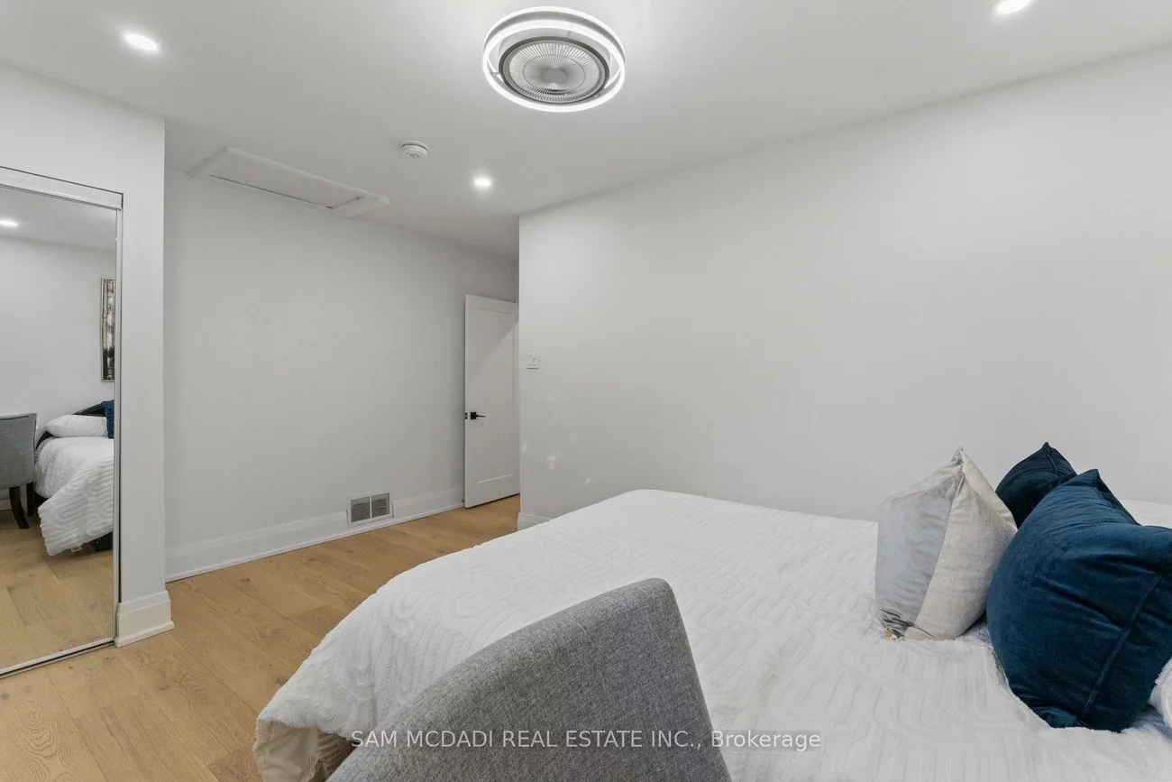 63, Maplewood, Mineola, Mississauga