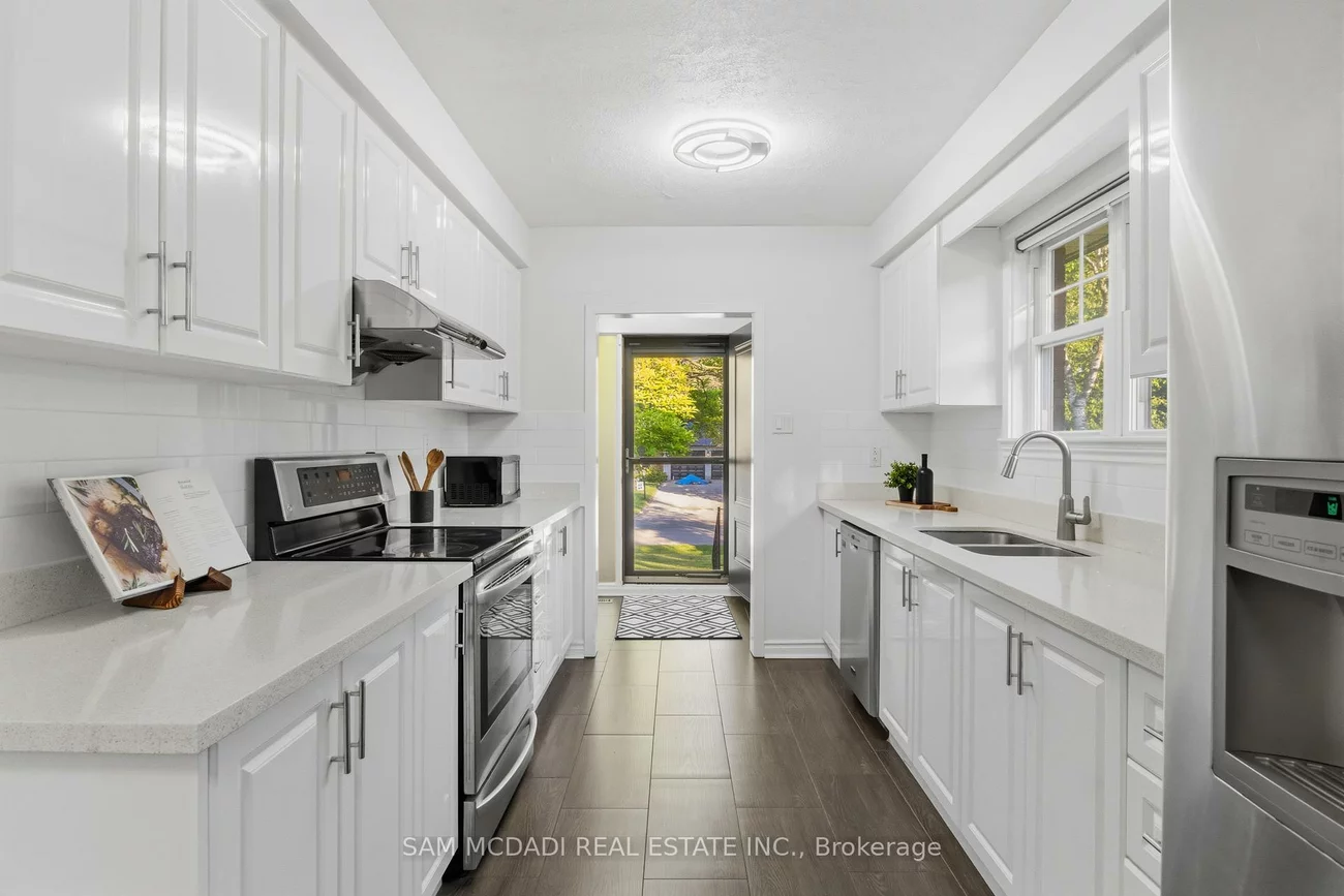 63, Maplewood, Mineola, Mississauga
