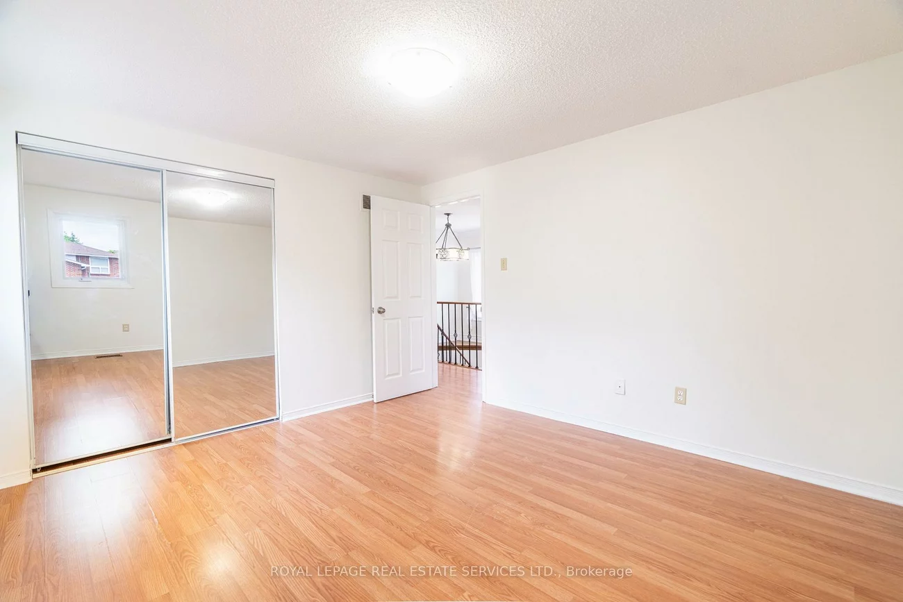 3301, Cambourne, Meadowvale, Mississauga