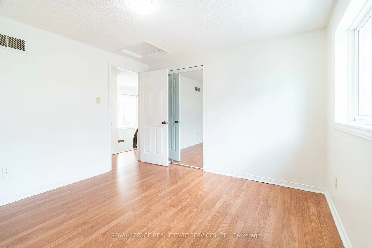 3301, Cambourne, Meadowvale, Mississauga
