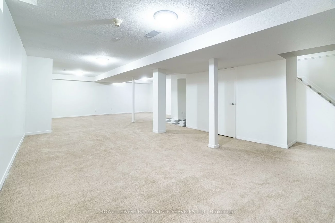 3301, Cambourne, Meadowvale, Mississauga