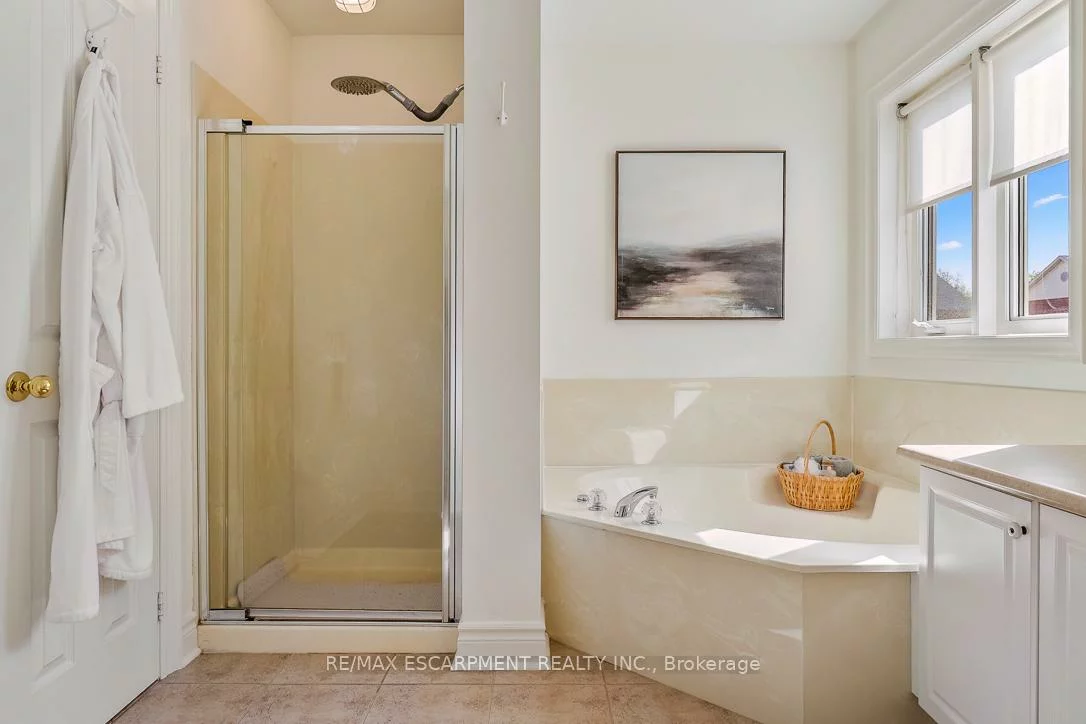 7049, Gaslamp, Meadowvale Village, Mississauga