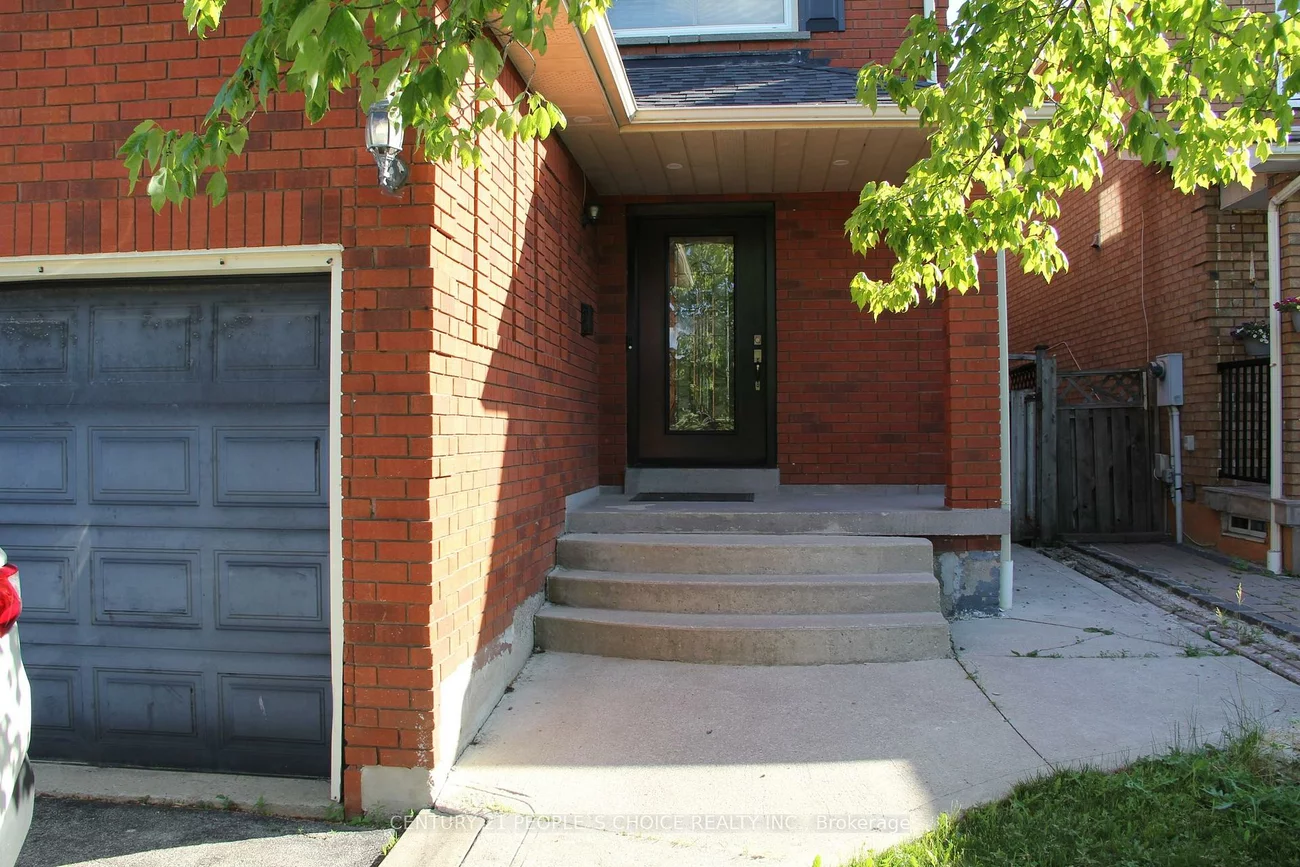 4339, Radisson, Central Erin Mills, Mississauga