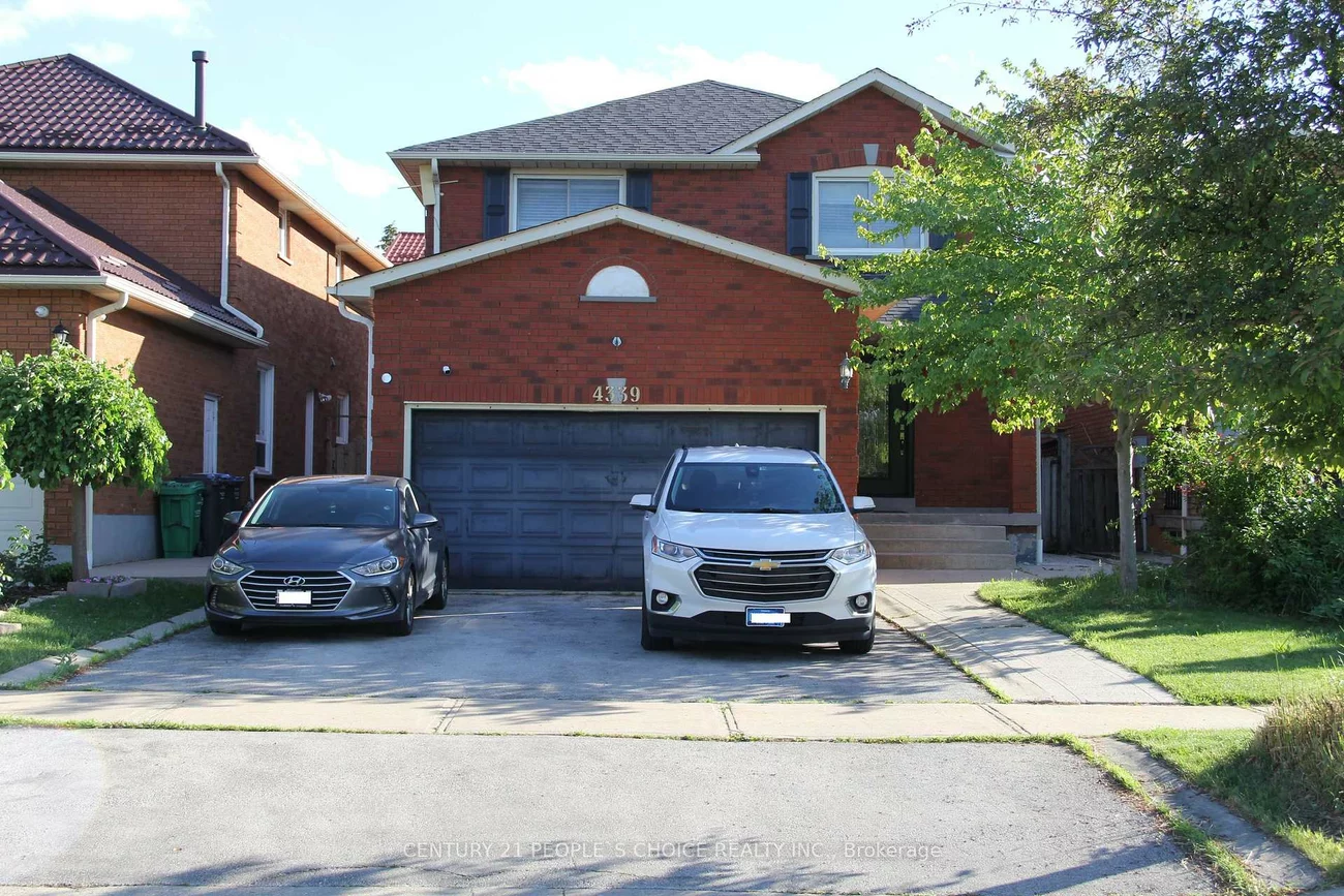 4339, Radisson, Central Erin Mills, Mississauga