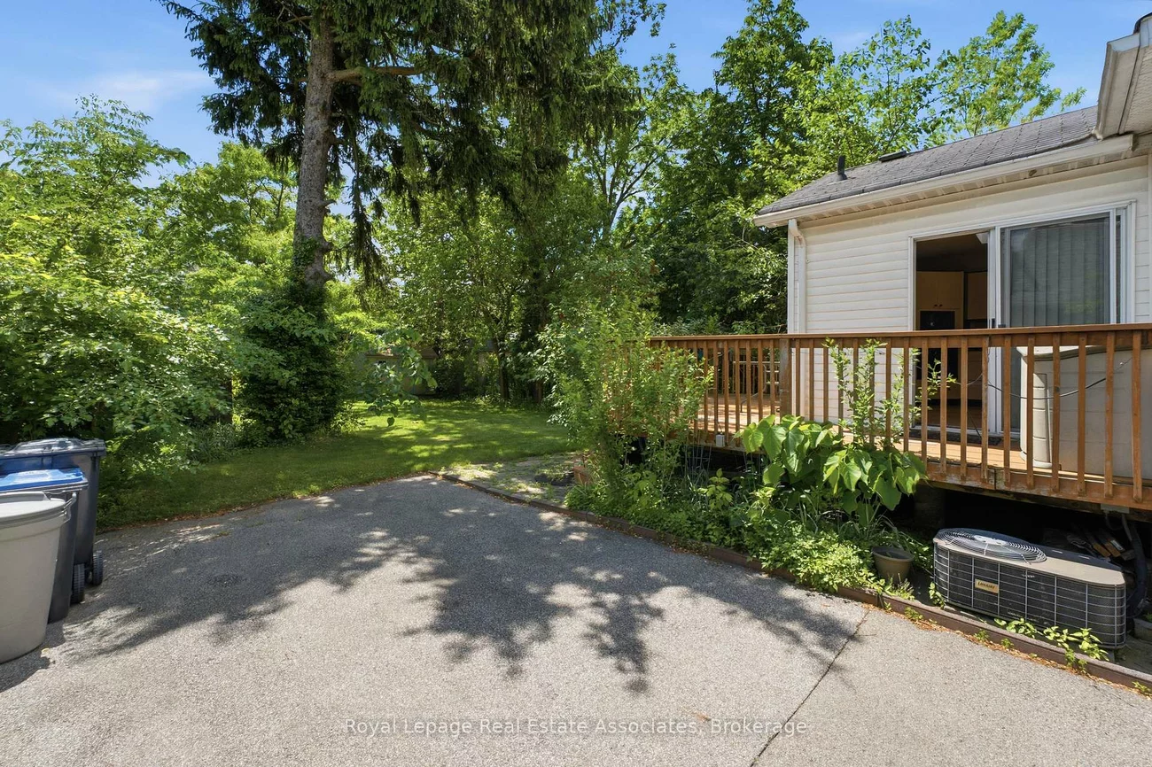 64, Eaglewood, Mineola, Mississauga