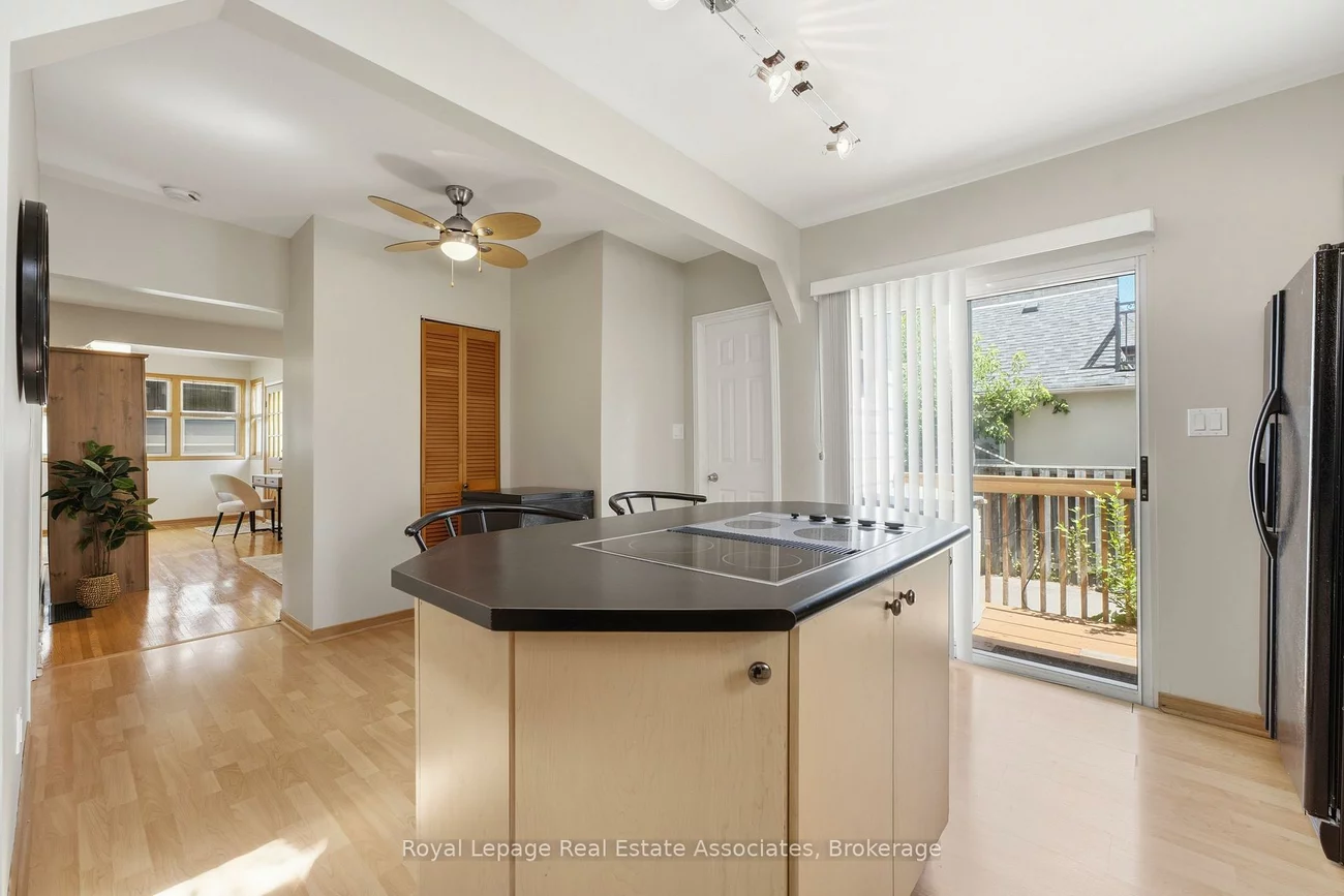 64, Eaglewood, Mineola, Mississauga