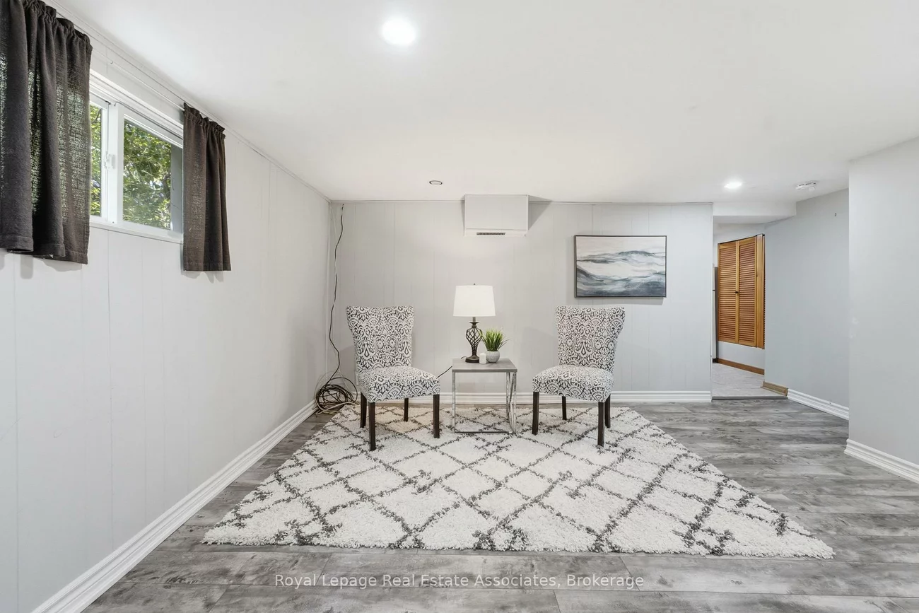 64, Eaglewood, Mineola, Mississauga