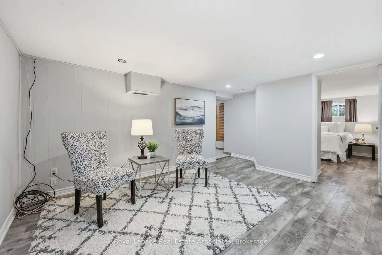 64, Eaglewood, Mineola, Mississauga
