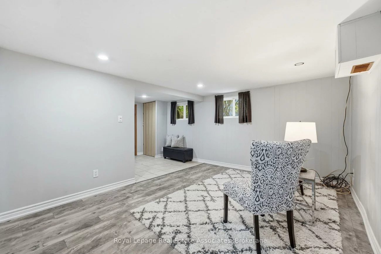64, Eaglewood, Mineola, Mississauga