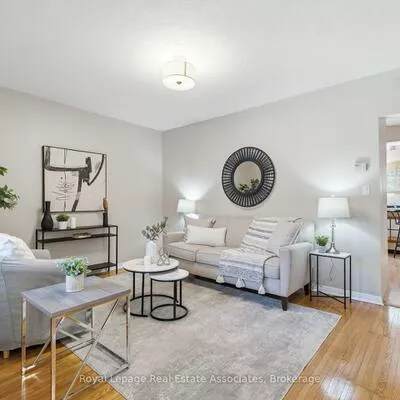 64, Eaglewood, Mineola, Mississauga