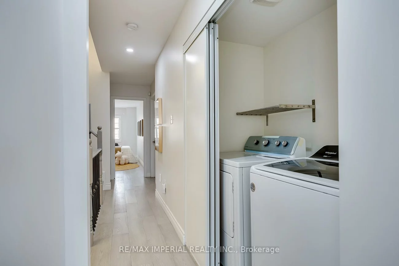 592, Candlestick, Hurontario, Mississauga
