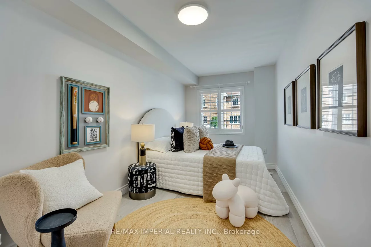 592, Candlestick, Hurontario, Mississauga