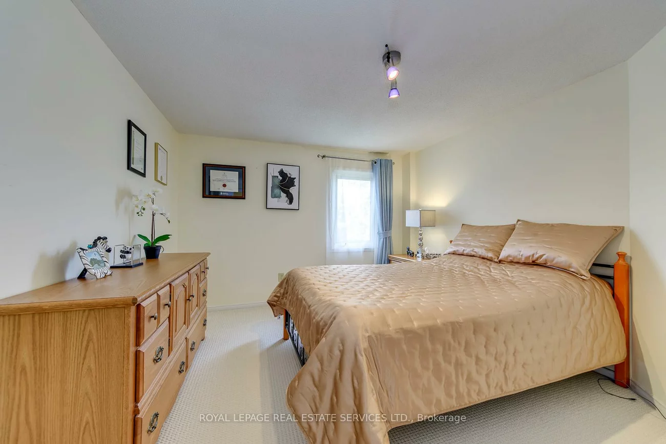 3364, Ingram, Erin Mills, Mississauga