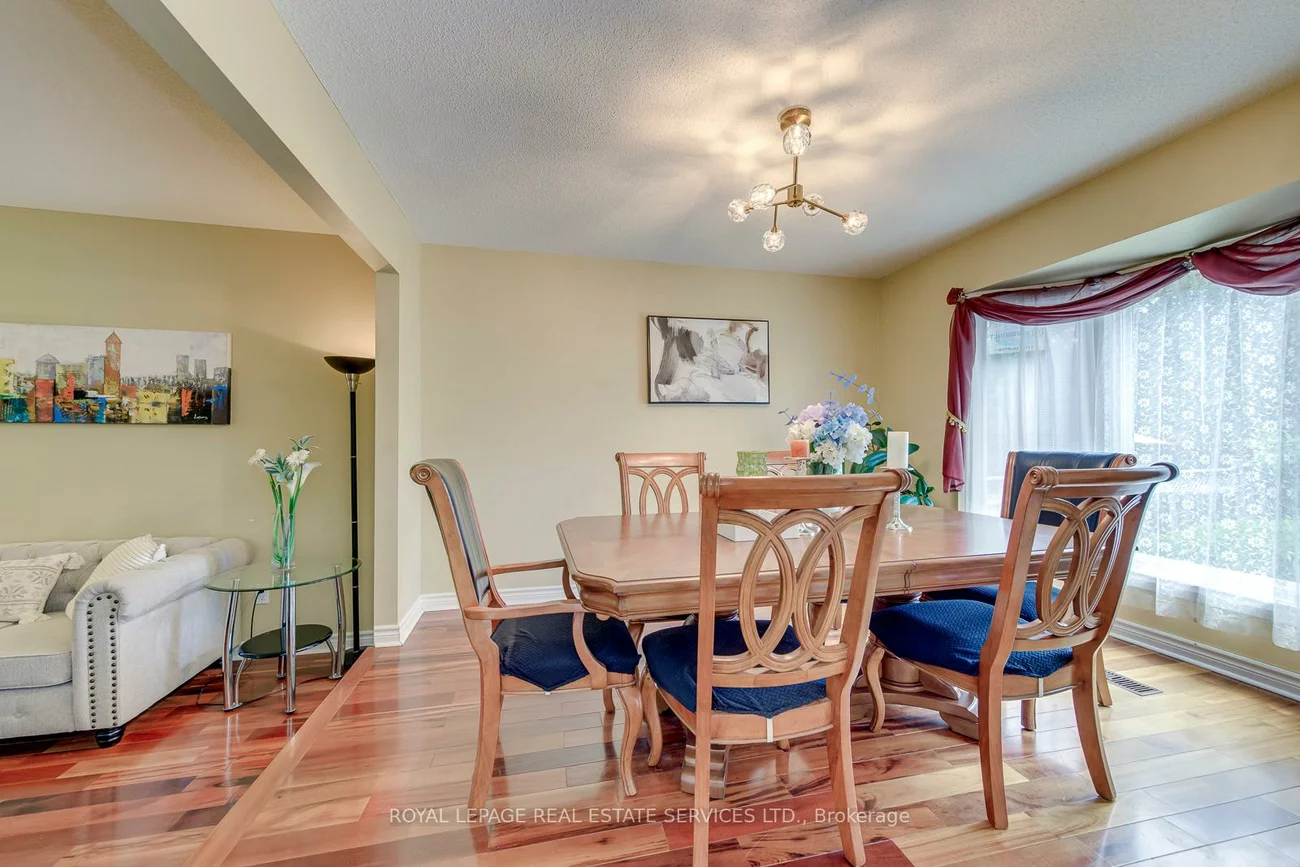 3364, Ingram, Erin Mills, Mississauga