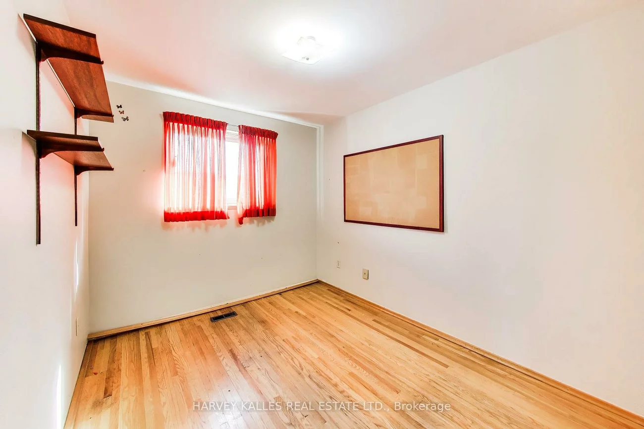 3760, Woodruff, Malton, Mississauga