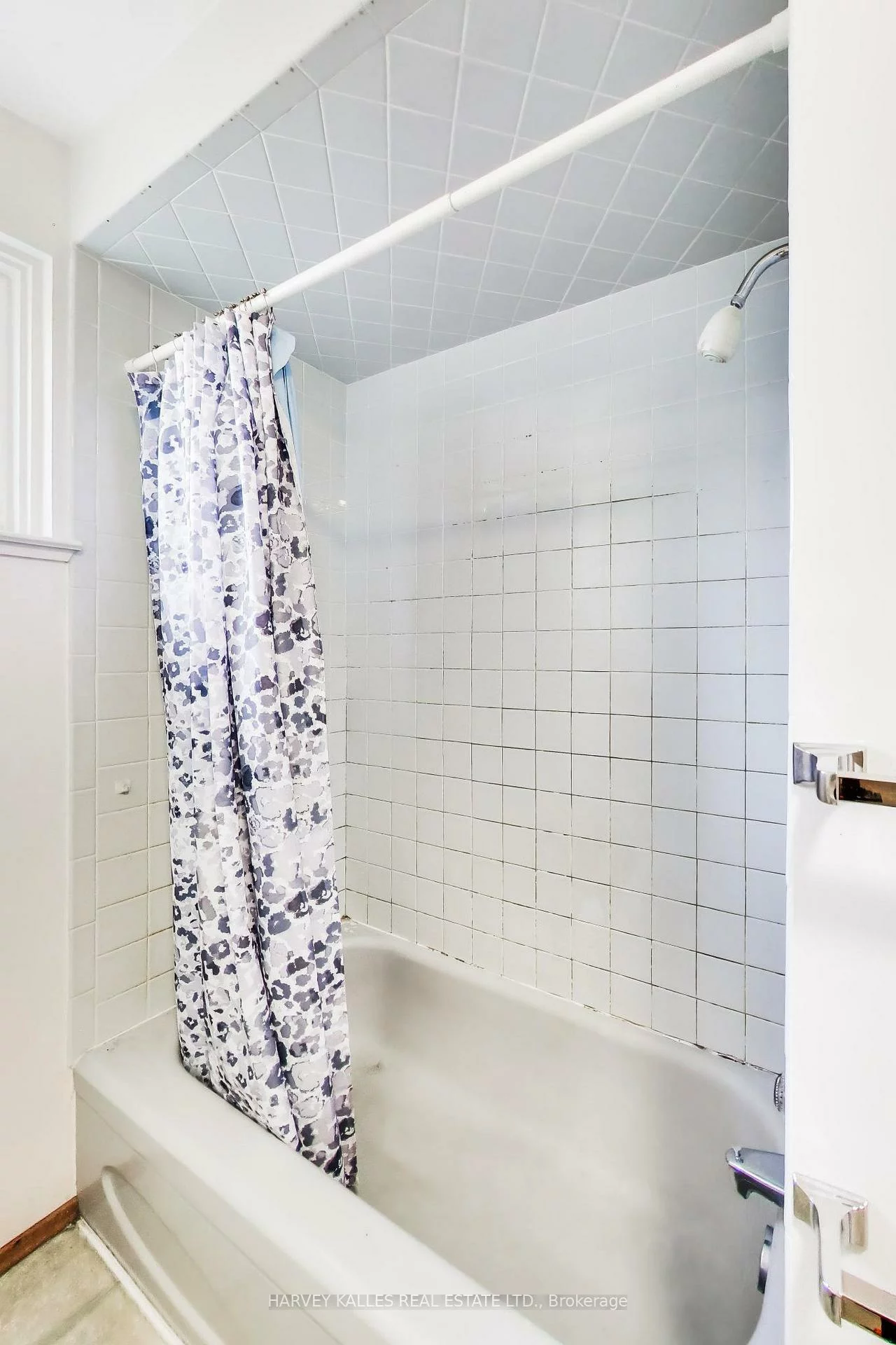 3760, Woodruff, Malton, Mississauga