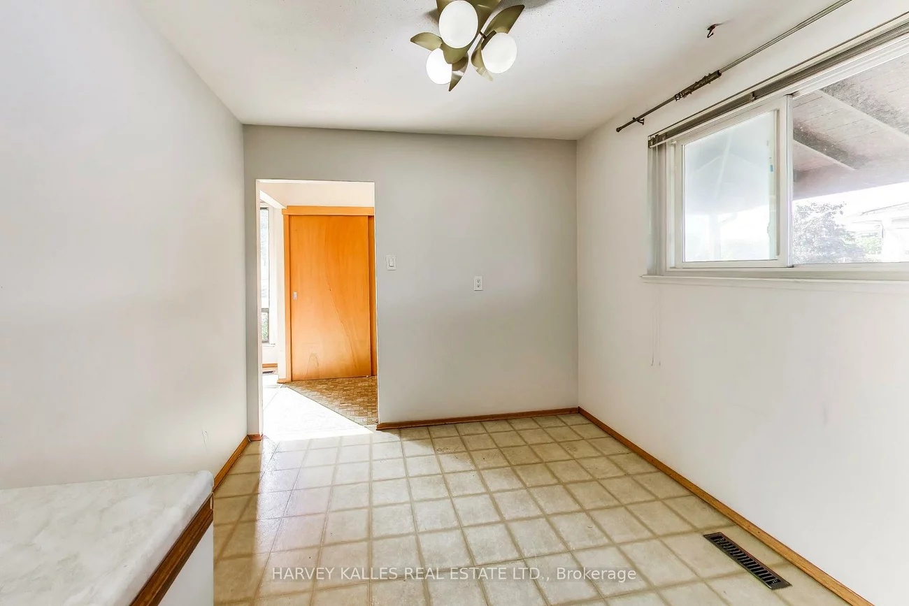3760, Woodruff, Malton, Mississauga