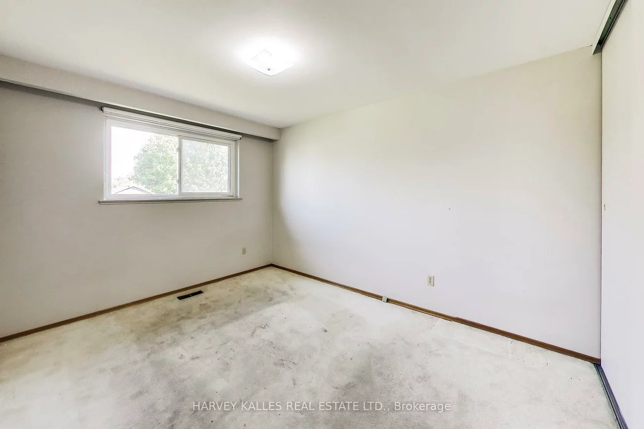 3760, Woodruff, Malton, Mississauga