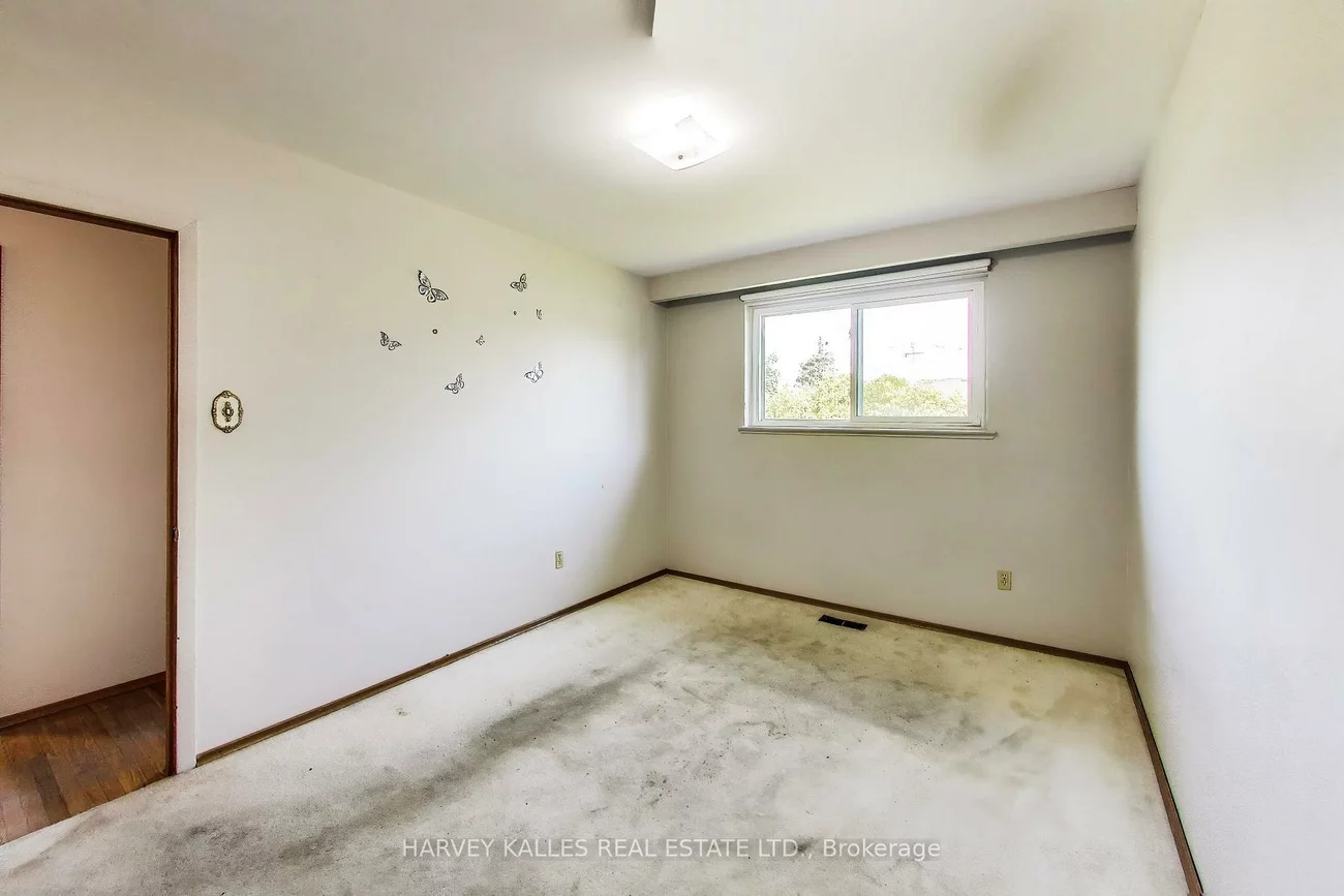 3760, Woodruff, Malton, Mississauga