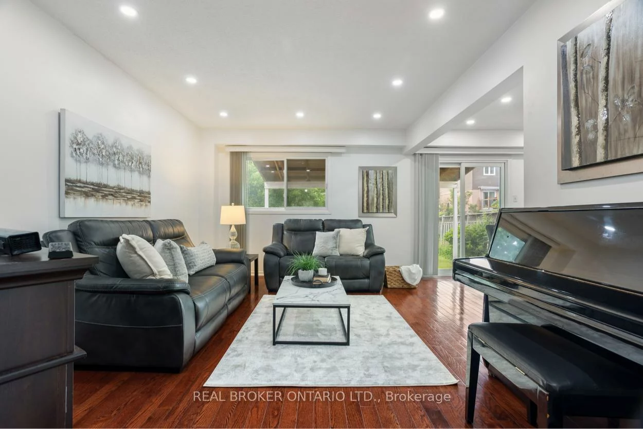 1804, Princelea, East Credit, Mississauga