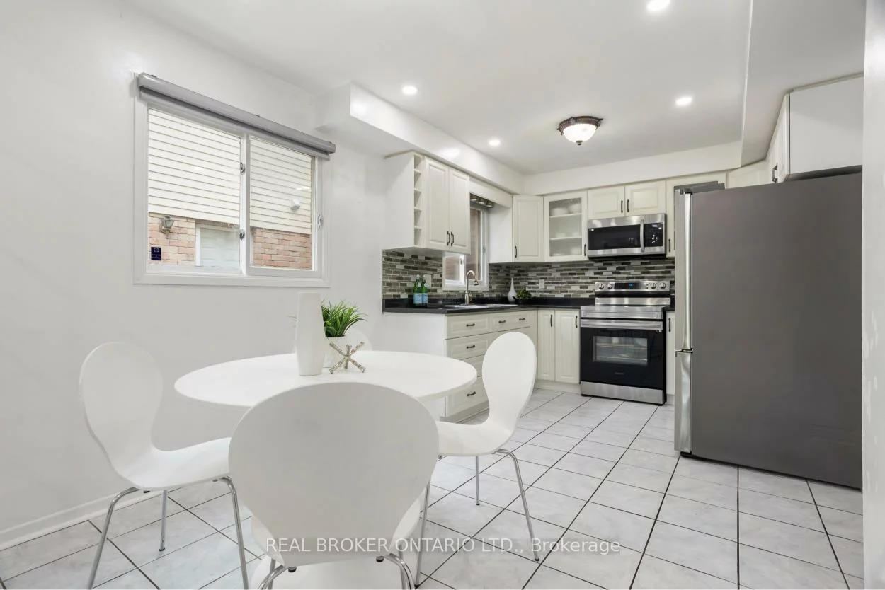 1804, Princelea, East Credit, Mississauga